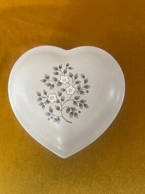 Source Unknown White Heart Ceramic Dish with Gray Floral Design